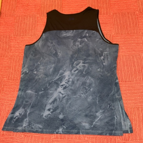 Heatgear Under Armour Black and Blue Tank Top - Picture 3 of 11